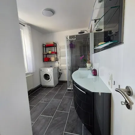 Paul Hille Apartment *
