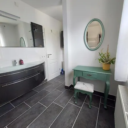 Paul Hille Apartment *